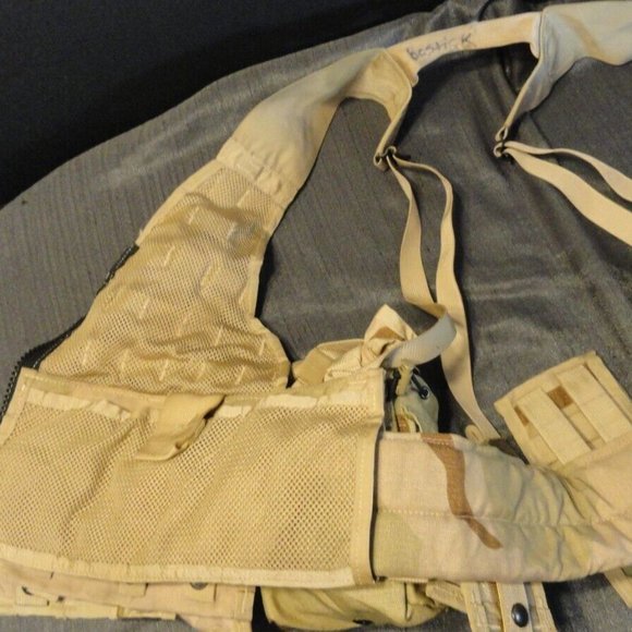 DCU DESERT CAMOUFLAGE FLC LBE LBV LOAD BEARING VEST COMBAT TACTICAL POUCHES 1903 - Picture 3 of 15
